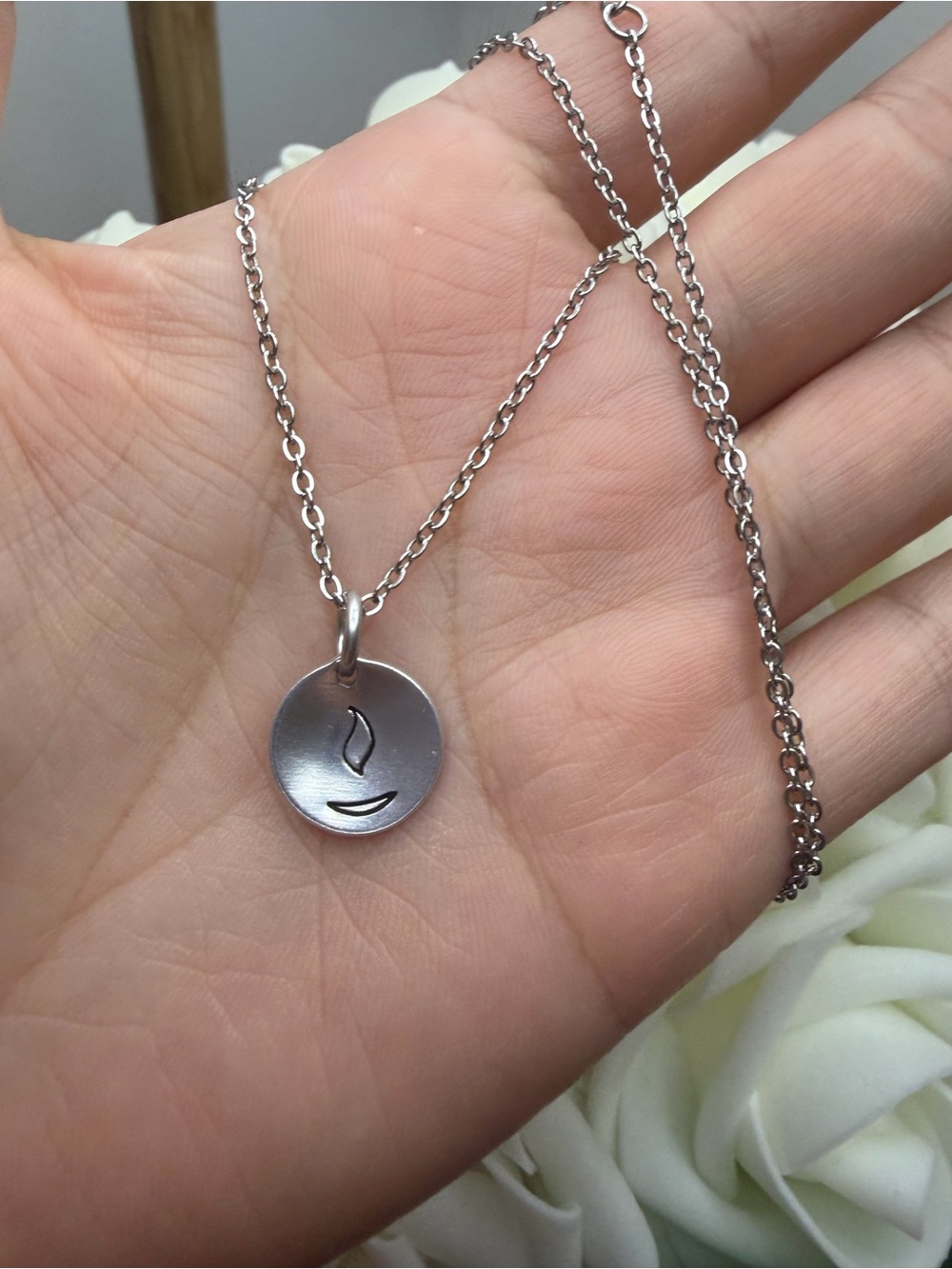 White gold filled 14 k round Flame Pendant Necklace in Silver